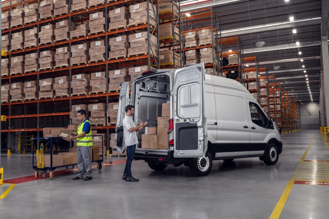Transit automática traz proposta de redução do custo de operação 4 Transit Furgao 17