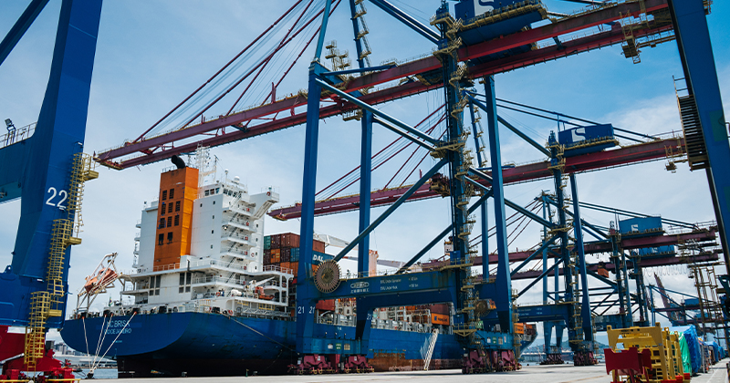 Norcoast inicia transporte de cargas pela costa brasileira e aposta em serviço de porta-a-porta