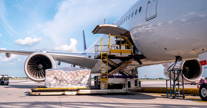 Aeroporto de Guarulhos: Terminal de cargas enfrenta retenção por alta demanda 