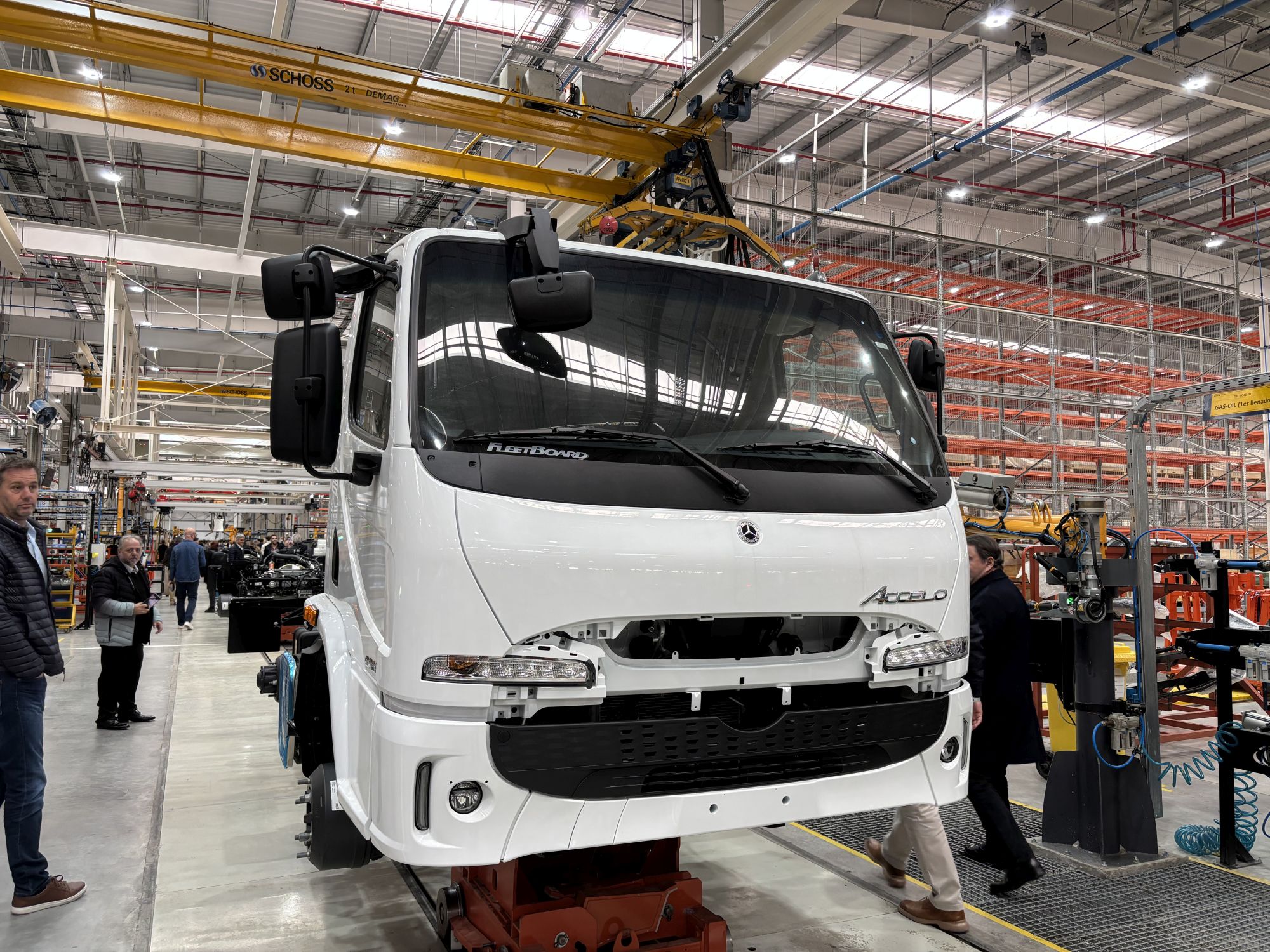 Nova fábrica da Mercedes-Benz garante maior integração entre plantas do Brasil e Argentina Nova fabrica da Mercedes Benz na Argentina 2